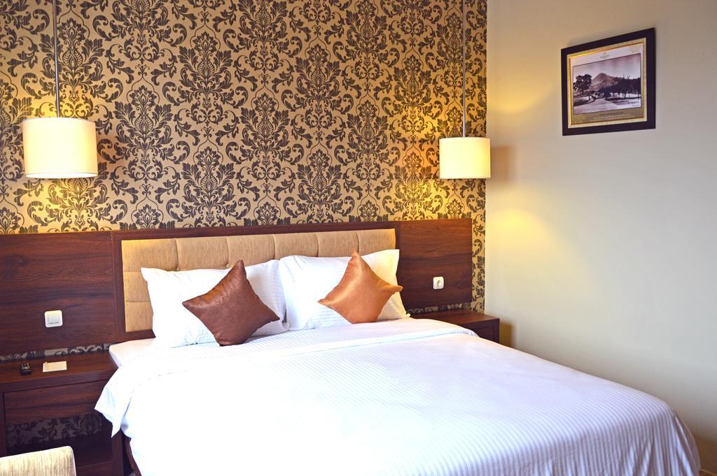 Hotel Safira Magelang Rom bilde
