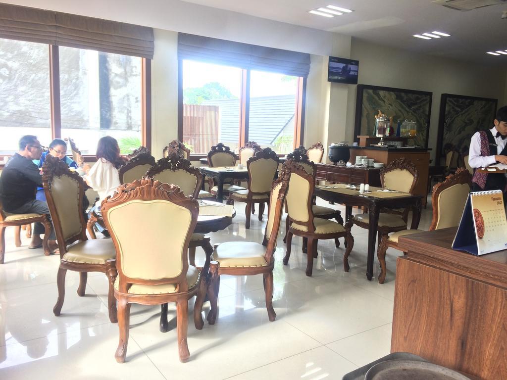 Hotel Safira Magelang Eksteriør bilde