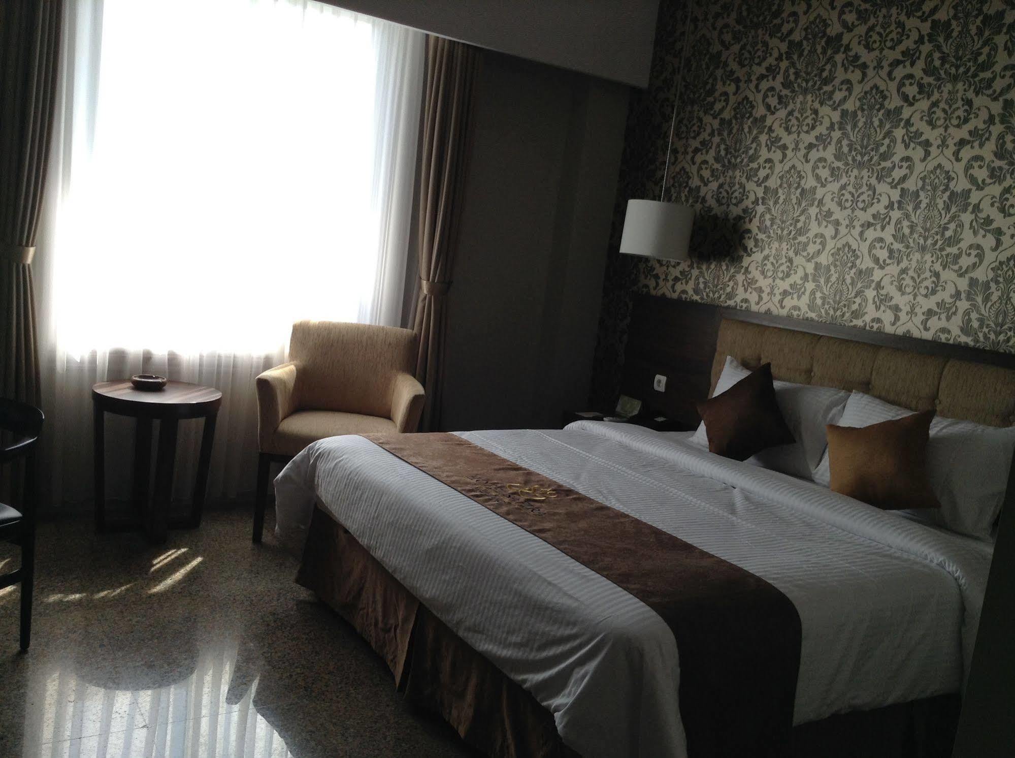 Hotel Safira Magelang Eksteriør bilde